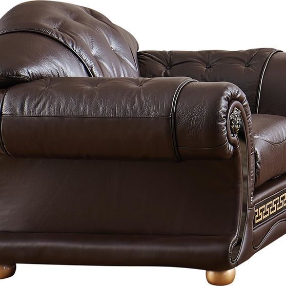 Brown royal style tufted button design leather chair