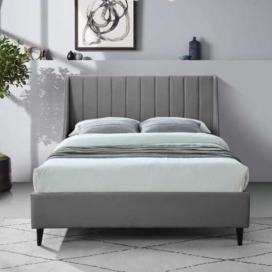 Contemporary wing back / tufted casual style king bed