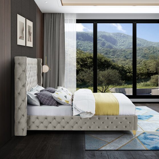 Cream velvet deep button tufted velvet fabric full bed