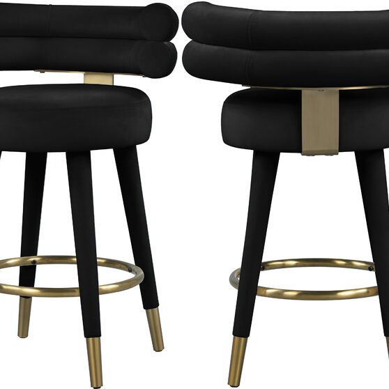 Round bar stool w/ golden ring and golden cap design