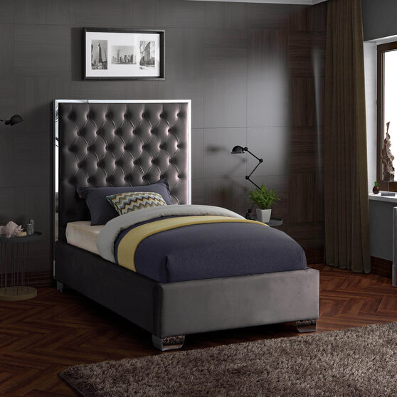Tufted headboard twin bed in modern style
