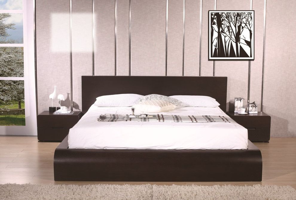 Innovative designer solid wood platform bed by Beverly Hills additional picture 4