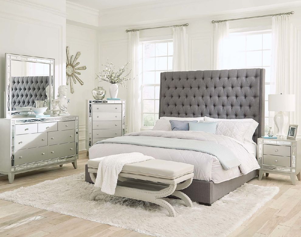 Grey upholstered queen bed w tufted headboard by Coaster additional picture 4
