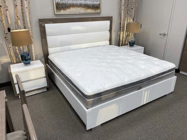 Made in Italy modern bed in white w/ platform by ESF additional picture 7
