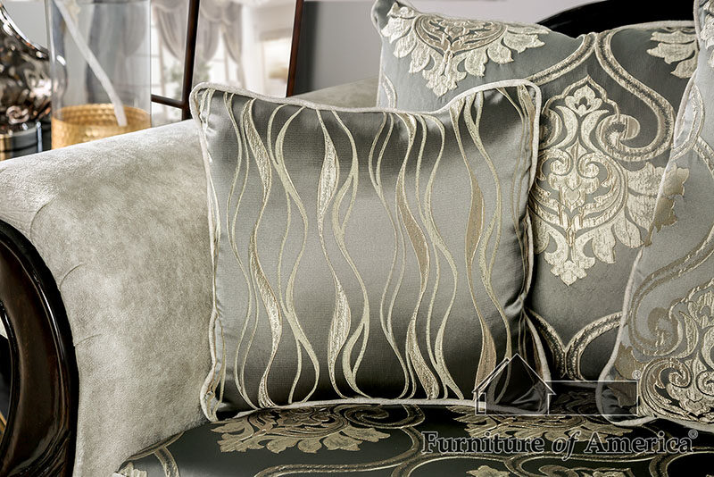 Traditional style beige/ silver chenille fabric sofa by Furniture of America additional picture 6