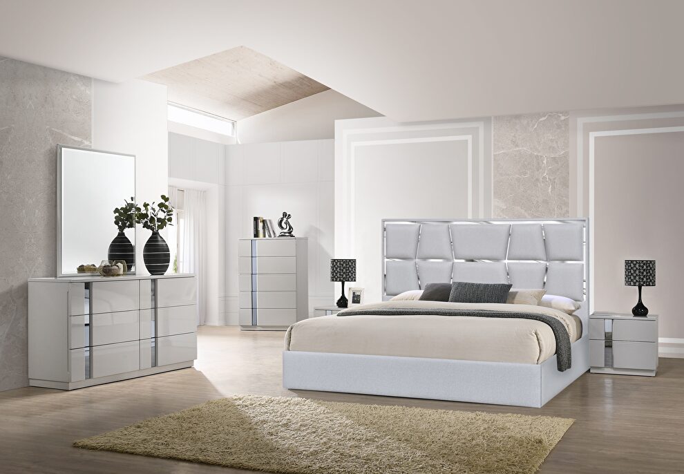 Contemporary silver low-profile bed by J&M additional picture 3