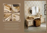 Classic style glossy Italian bedroom set additional photo 3 of 7