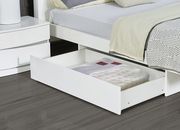 High gloss finish white modern platform bed additional photo 2 of 4