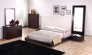 Minimalistic modern design solid wood bed by Beverly Hills additional picture 4