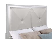 Upholstered tufted queen panel bed silver by Coaster additional picture 4