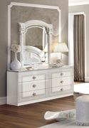 Classic touch elegant traditional queen bed by Camelgroup Italy additional picture 3