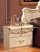 Classical style ivory bedroom set additional photo 2 of 4