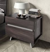 Brushed oak modern platform bed made in Italy by Status Italy additional picture 3