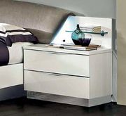 Modern white platform bed from Italy additional photo 3 of 4
