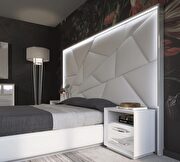 White contemporary storage platform bed by Franco Spain additional picture 10