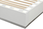 White finish cutting-edge profile queen bed w/led ambient nightlight by Galaxy additional picture 4