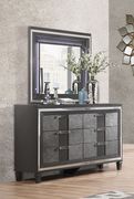 Modern LED bedroom set in metallic gray by Global additional picture 8