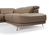 Modern Italy-made cognaq leather sectional by J&M additional picture 2