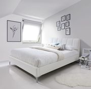 White upholstered platform king bed by J&M additional picture 2