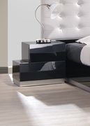 Black lacquer/white high-gloss modern platform bed additional photo 2 of 5