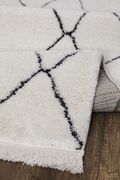 2'3x 7'2 Modern Moroccan White area rug by Mod-Arte additional picture 2