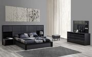 Glossy / Matte gray European style king bed by Mod-Arte additional picture 6