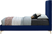 Velvet fabric casual design stand-alone king bed by Meridian additional picture 8