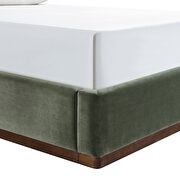 Green fabric upholstered king bed w/ walnut wood base by Meridian additional picture 10