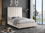 Modern cream velvet platform full bed by Meridian additional picture 3