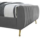 Contemporary gray velvet bed w/ channel tufting by Meridian additional picture 4