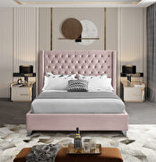 Modern diamond shape tufted headboard bed by Meridian additional picture 4