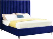 Modern velvet fabric bed w/ platform by Meridian additional picture 2