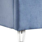 Modern sky blue velvet fabric bed w/ platform by Meridian additional picture 5