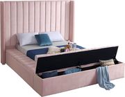 Channel tufting / storage pink velvet modern bed by Meridian additional picture 4