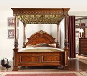 Traditional cherry post bedroom in king size by Meridian additional picture 2