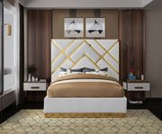 Gold metal / white leatherette contemporary bed by Meridian additional picture 3