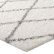 Contemporary rug by Modway additional picture 3