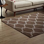 Dark tan and beige chain link transitional trellis area rug by Modway additional picture 3