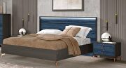 Blue lacquer Italian glossy modern bed by SofaCraft additional picture 4