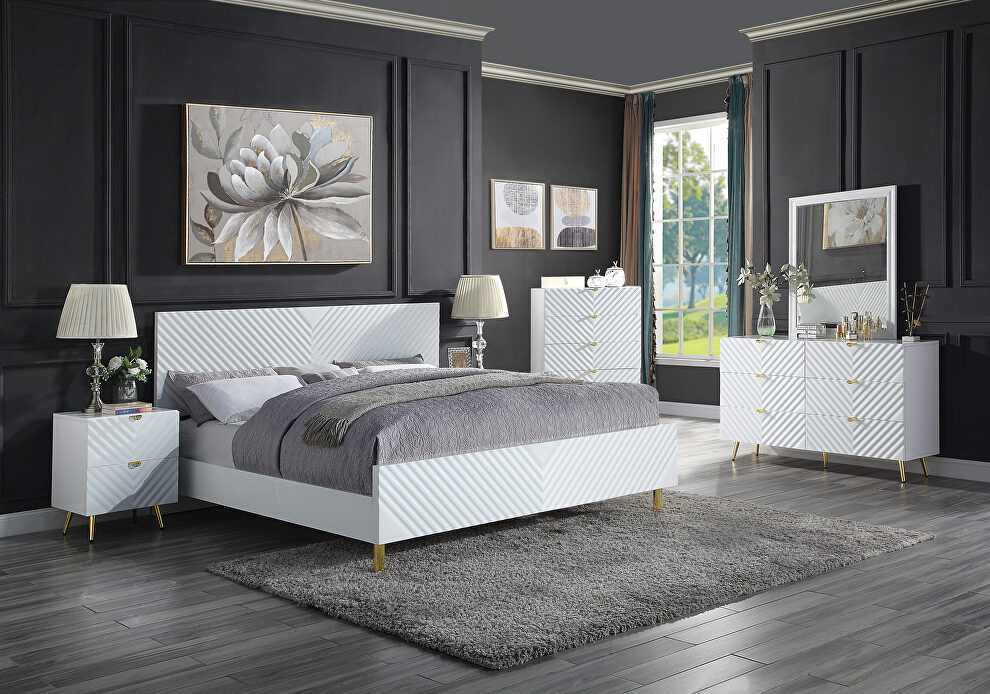 White high gloss finish wave pattern design queen bed by Acme
