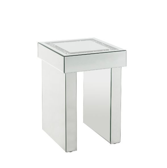 Beautiful mirrored finish and glistening faux diamonds inlay end table by Acme