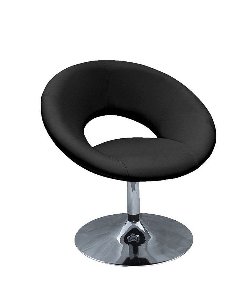Contemporary leisure chair in black by At Home USA
