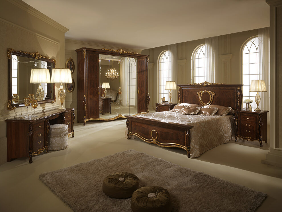 Classic Traditional style quality Italian bedroom by Arredoclassic Italy