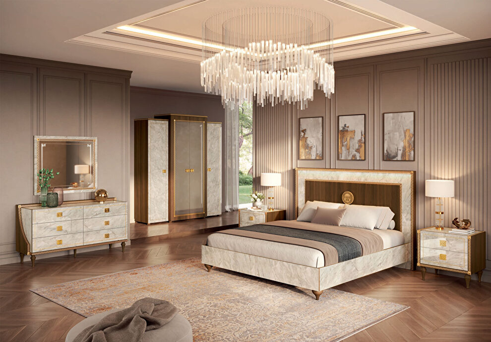 Gorgous walnut wood Italian bed in classic style by Arredoclassic Italy