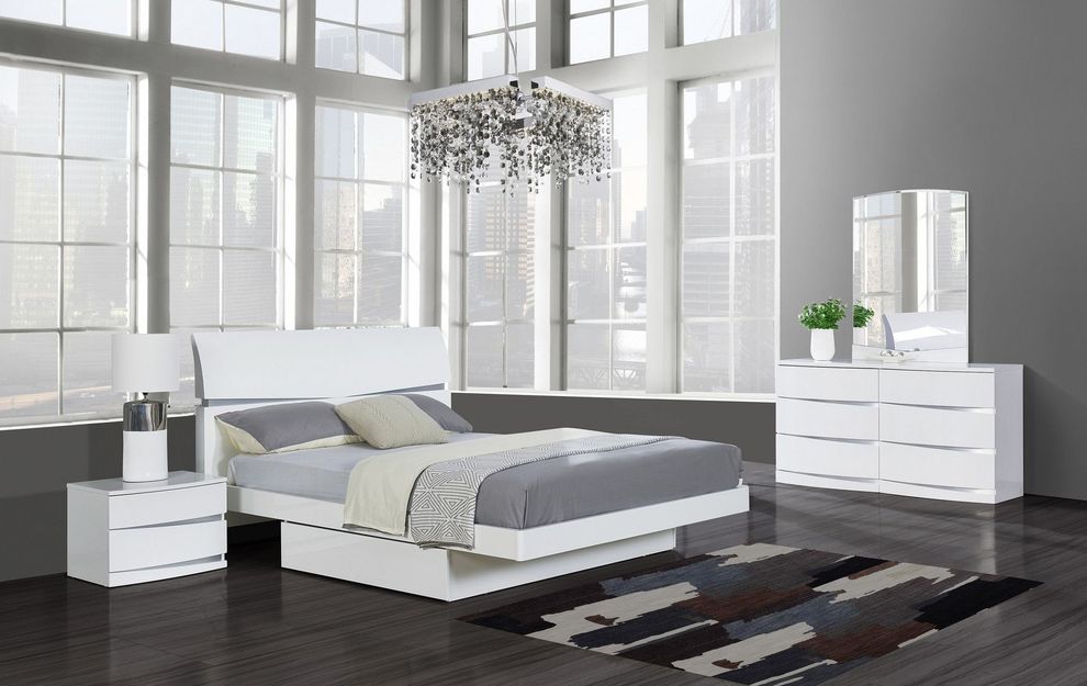 High gloss finish white modern platform bed by Global