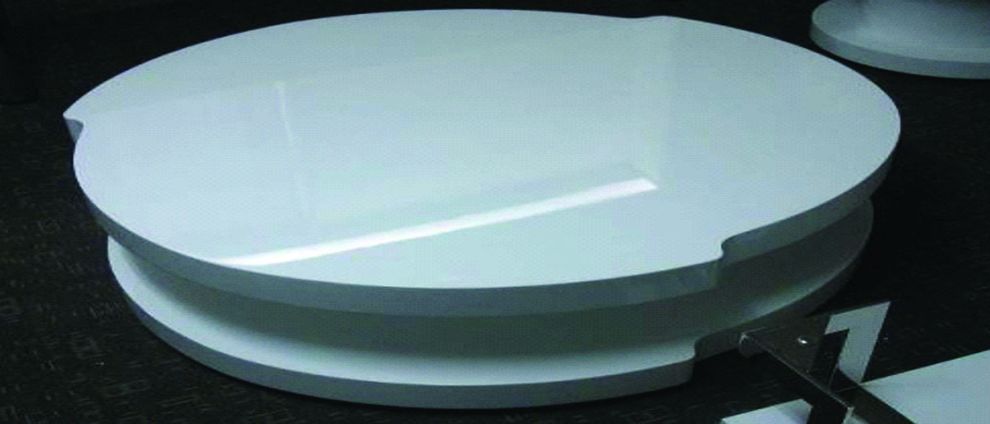 White high-gloss finish modern coffee table by Beverly Hills