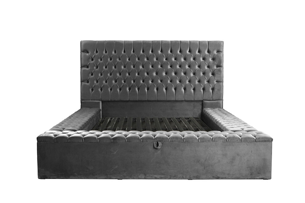 Silver microfiber storage king bed w/ full platform by Casamode