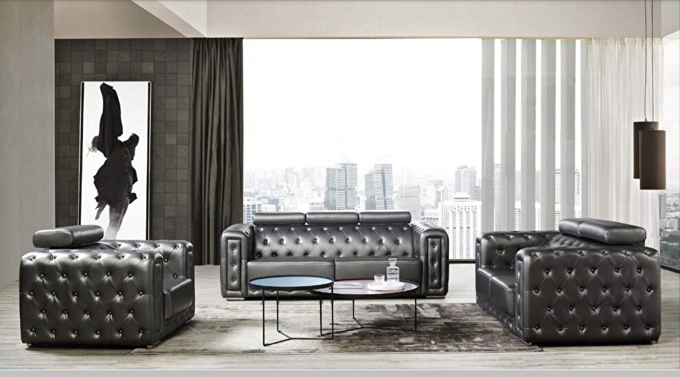 Modern style sofa in silver faux leather by Cosmos