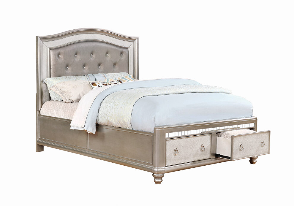 Bling game metallic queen bed by Coaster