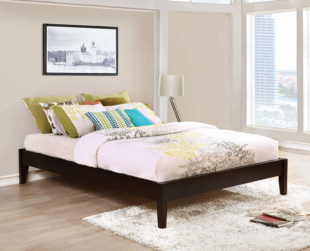 Cappuccino full platform bed by Coaster